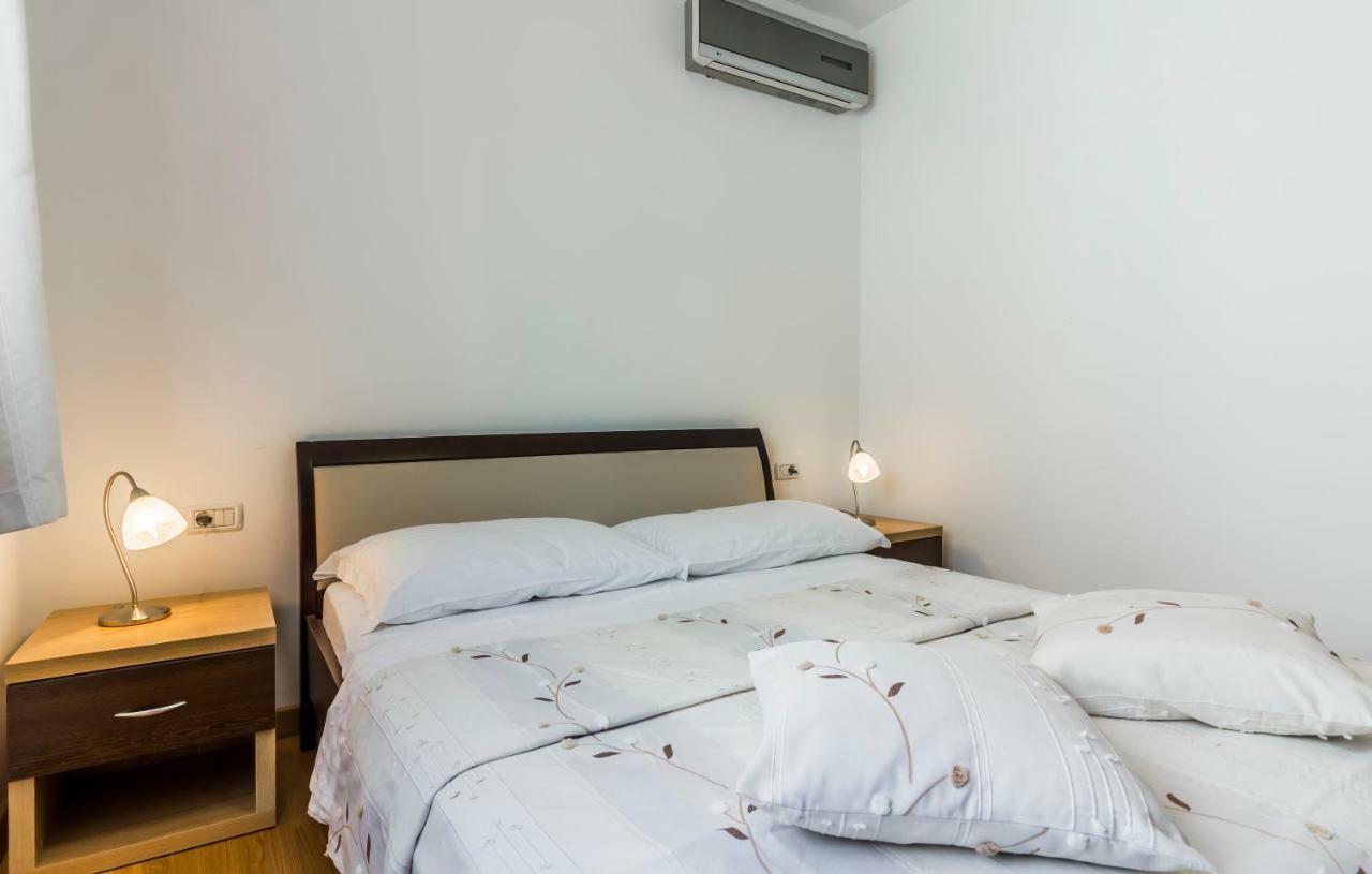 Apartman Kp Medulin Eksteriør billede